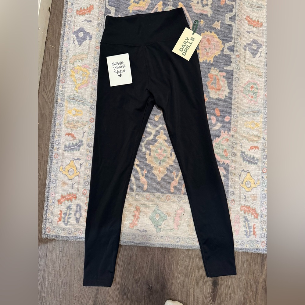 Daily Drills Black Leggings, size medium